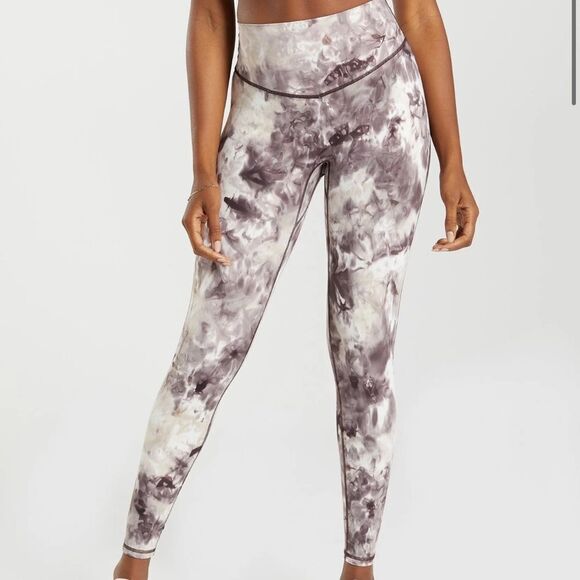 GYMSHARK ELEVATE LEGGINGS Cement Brown Spray Dye Small NWT in packaging - Picture 1 of 9
